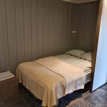 Apartment Small Cozy Kvaloysletta
